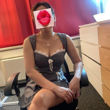 TinaanurberWhatsAperreichbar1