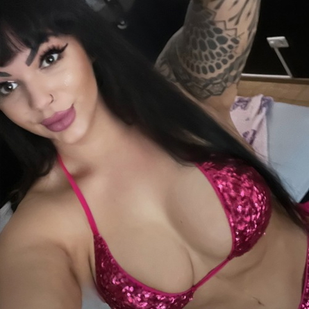 DeboraGANZNEUINDERSTADTFullofPas