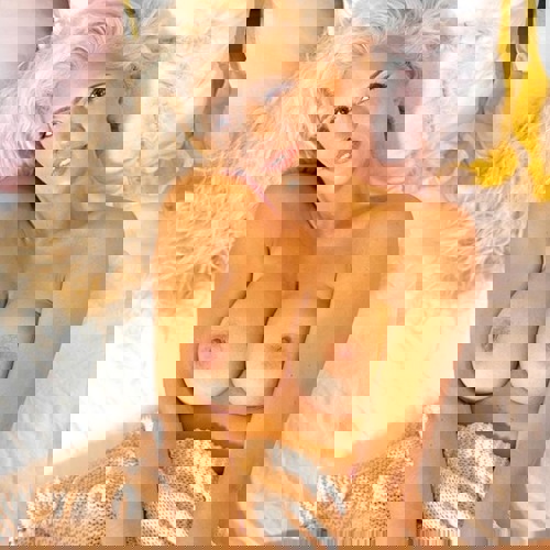 NadjablondeVersuchung