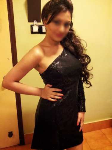 PallaviAgarwal - +919900000000, +9199000-00000, 099000-00000
