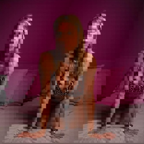 EmilyApartmenthausEroticIsland