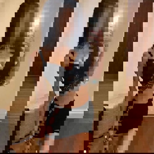 SabrinaBesuchbarampHausundHotelb