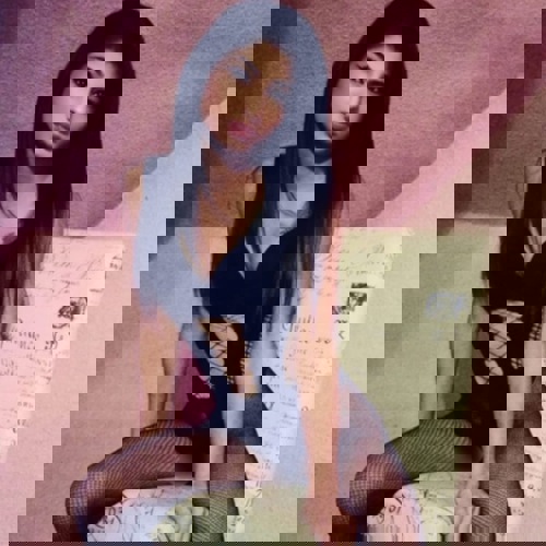 JennyzumerstemallindieseSTadt