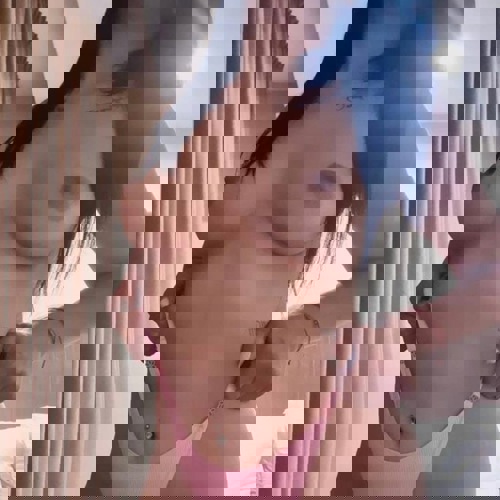 DariBRANDNHEISSDuomitFreundinDar