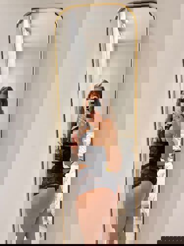 Yvonne75 - +33756858227, +337-56 85 82 27, 07-56-85-82-27