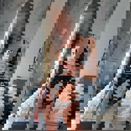 Laura16383 - +491638383861, +49163-8383861, 0163-8383861