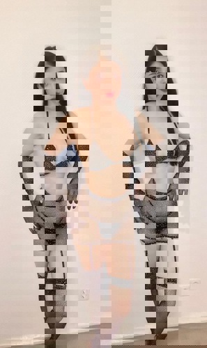 PhuongnurberWhatsAperreichbar - +4984398489995, +498439-8489995, 08439-8489995