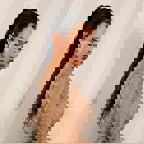 MonaErotischeMassage