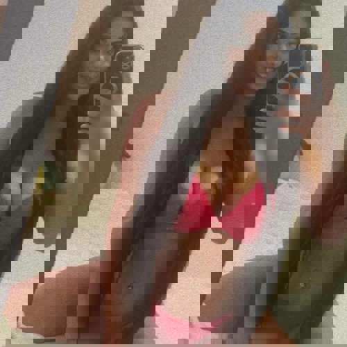 LaraGanzneuausUngarnSEHRHEISSEUN