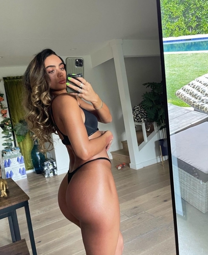 Leslie75 - +33756945288, +337-56 94 52 88, 07-56-94-52-88