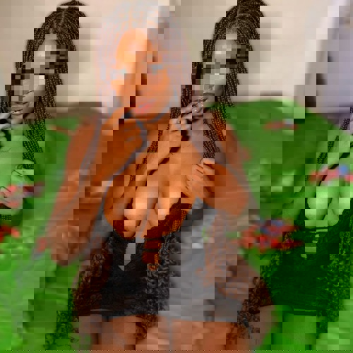 LauraNurNachrichtenkeineAnrufe