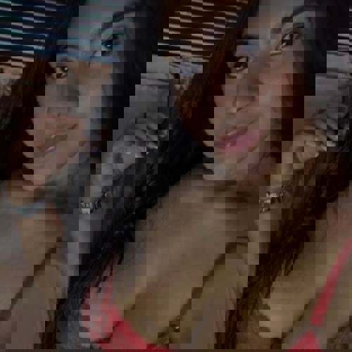 LunaNEUETelnrNURWhatsAPP1