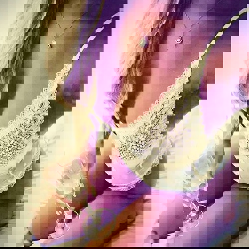 CelineApartmenthausEroticIsland