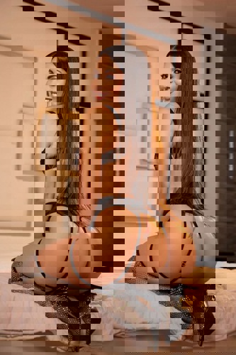 Chleo - +491636498605, +49163-6498605, 0163-6498605