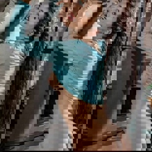 LeilaGANZNEUDTKNIGIN1