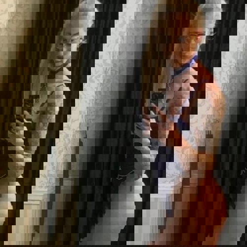 ElenaApartmenthausEroticIsland