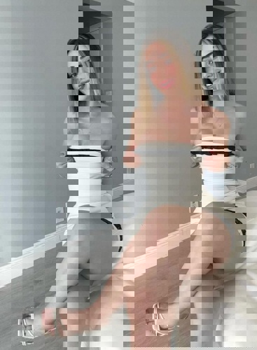 Luccia - +22993077024, +22993-07 70 24, 93-07-70-24