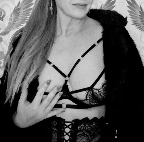 DeluxeMassageampmehrReifeDeutsch - +493083203130, +4930-83203130, 030-83203130