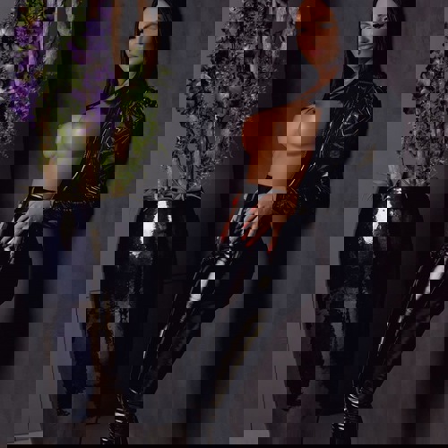 AlessiaauchdominanterService