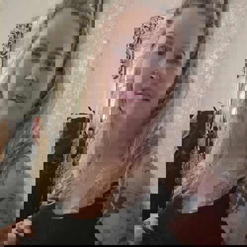 DeutscheVictoriaNurvonMoFr