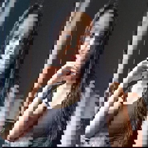 MayaSkinnybeiBellami