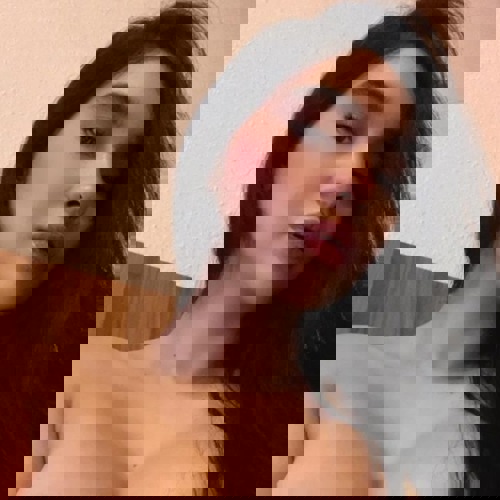 AlejandraNURWHATSAPP1