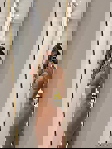 Yvonne75 - +33756858227, +337-56 85 82 27, 07-56-85-82-27