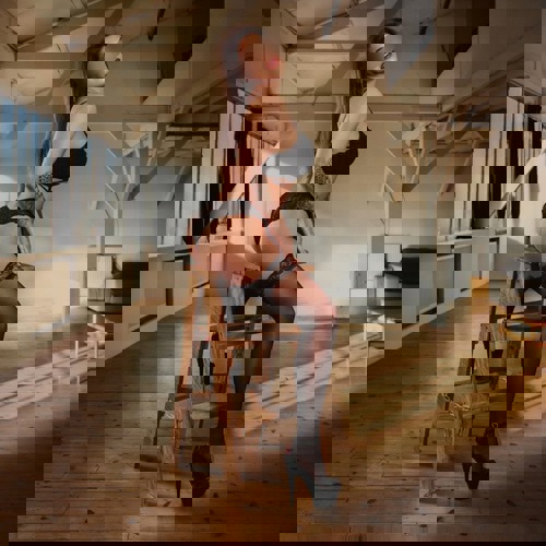 AmiraNewLuxuryMassage