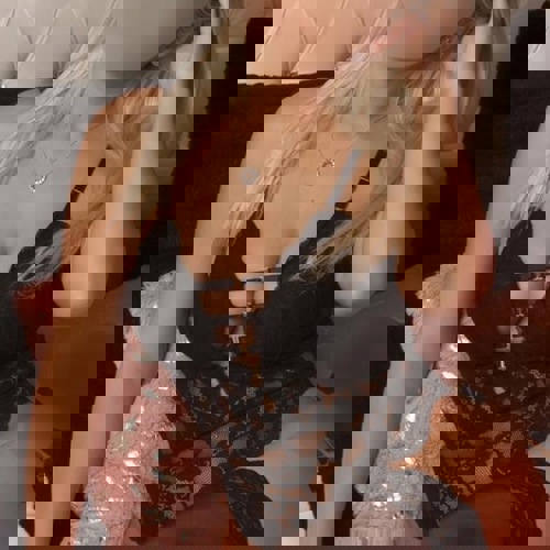 EvelinanatrlicheSchnheitTOPServi