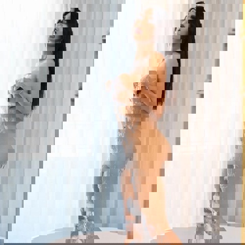 JessicahalbThaiampBrasilianerin