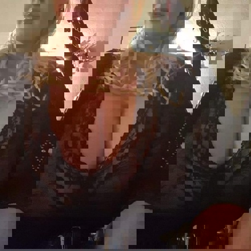 DeutscheBlondeIngaMassageampBiza