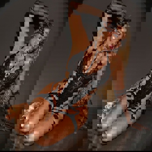 AlejandraLatinaParty