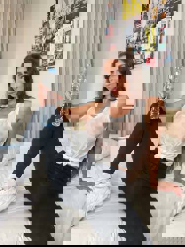 LAURA695 - +306955360411, +30695-536 0411, 695-536-0411