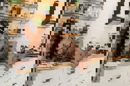 LIANAGANZNEU1 - +4915750084725, +491575-0084725, 01575-0084725