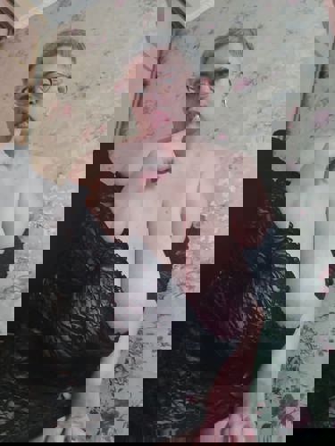 Irena75 - +33756871118, +337-56 87 11 18, 07-56-87-11-18