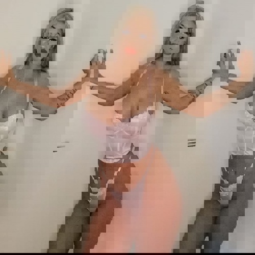 ANNENEUEINLEVERKUSEN15