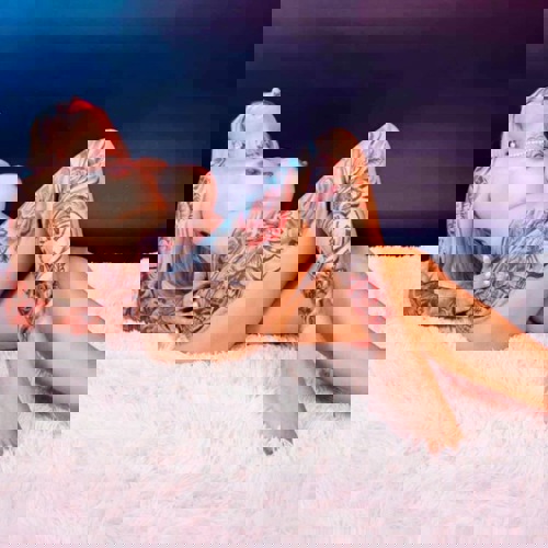 MayabesuchbaramphotelbesucheampH