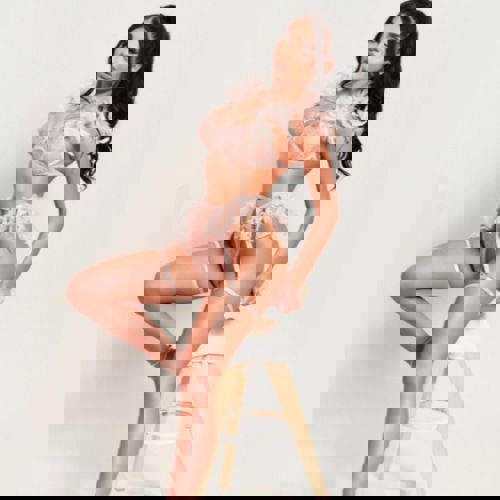 NEUindeinerStadtPartyGirl18