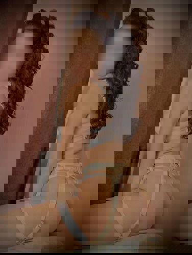 EmilyGanzNeuNURHAUSUNDHOTELBESUC - +4915775936096, +491577-5936096, 01577-5936096