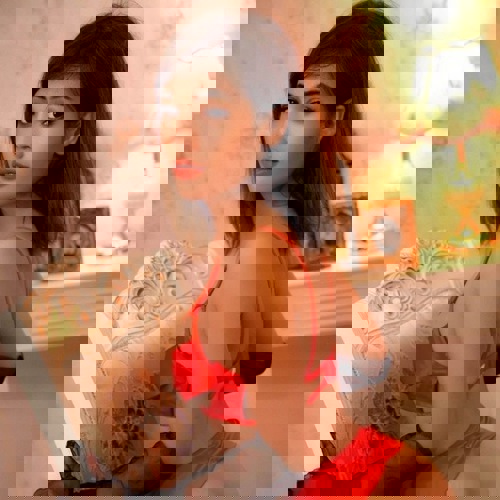 AVDaisyTopMassageampService1