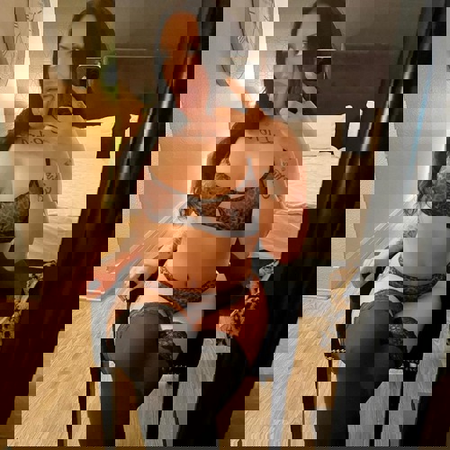 Elif26sinnlichklarampvielseitig