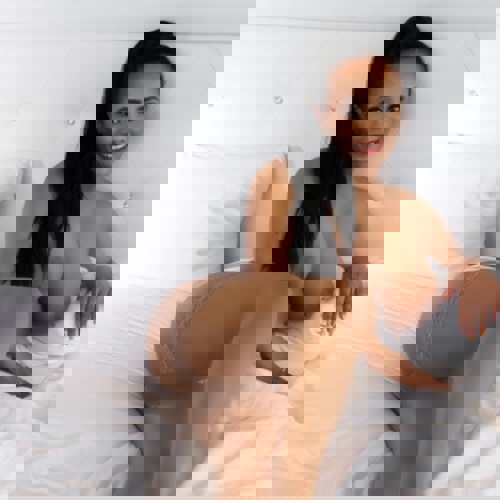 MarcelaSqurtingQueenOW100E1MalNu