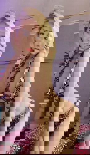 Monet - +4915214363237, +491521-4363237, 01521-4363237