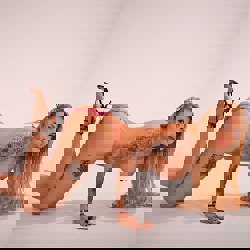 AnabellaAVQueenParty